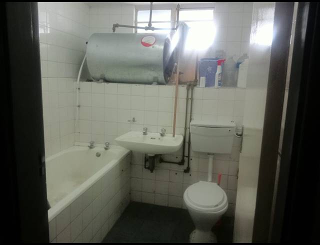 2 BEDROOM FLAT TO LET IN ESPLANADE